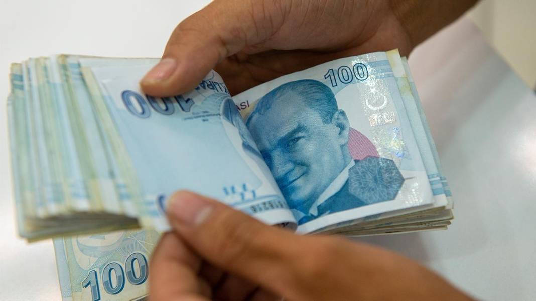 Kurban Bayramı ikramiyesi 14 bin 636 TL oldu: Maaşlara da yüzde 55 zam 5